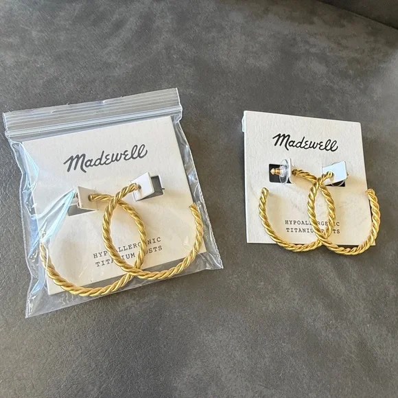 Madewell Puffed Rope Large Hoop Earrings Twisted Gold NWT - Picture 4 of 4